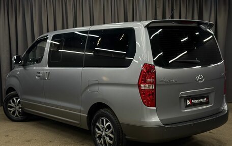 Hyundai Grand Starex Grand Starex I рестайлинг 2, 2017 год, 2 699 777 рублей, 4 фотография