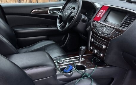 Nissan Pathfinder, 2015 год, 1 800 000 рублей, 1 фотография