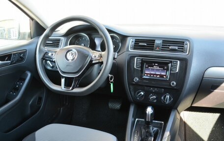 Volkswagen Jetta VI, 2016 год, 949 888 рублей, 8 фотография