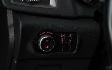 Opel Astra J, 2011 год, 629 050 рублей, 19 фотография