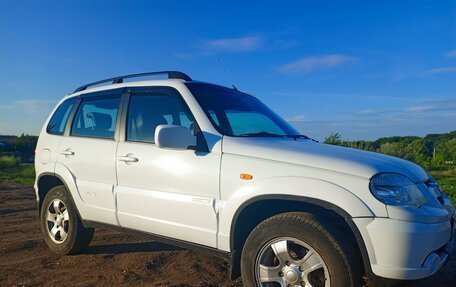 Chevrolet Niva I рестайлинг, 2009 год, 330 000 рублей, 13 фотография