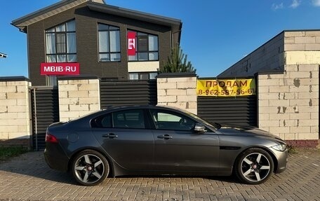 Jaguar XE I рестайлинг, 2015 год, 1 550 000 рублей, 4 фотография