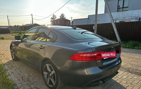 Jaguar XE I рестайлинг, 2015 год, 1 550 000 рублей, 8 фотография