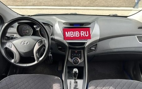 Hyundai Elantra V, 2012 год, 830 000 рублей, 13 фотография