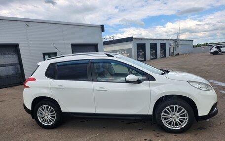 Peugeot 2008 II, 2014 год, 920 000 рублей, 3 фотография