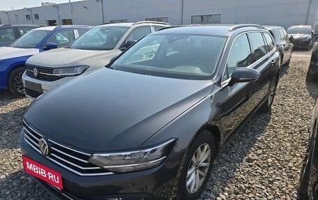 Volkswagen Passat B8 рестайлинг, 2022 год, 2 092 000 рублей, 1 фотография