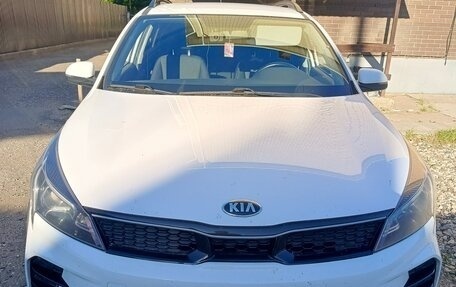 KIA Rio IV, 2021 год, 1 950 000 рублей, 1 фотография