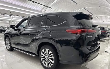 Toyota Highlander, 2026 год, 4 850 000 рублей, 5 фотография