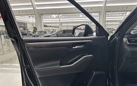 Toyota Highlander, 2026 год, 4 850 000 рублей, 16 фотография