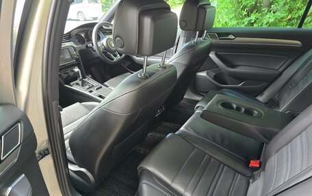 Volkswagen Passat B8 рестайлинг, 2015 год, 1 490 000 рублей, 11 фотография