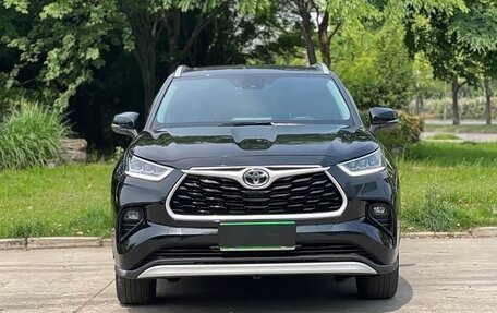 Toyota Highlander, 2026 год, 4 800 000 рублей, 2 фотография