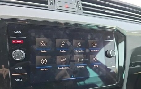 Volkswagen Passat B8 рестайлинг, 2022 год, 2 092 000 рублей, 10 фотография