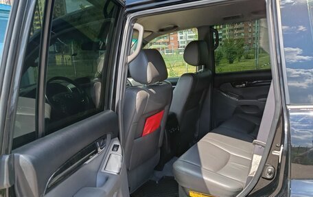 Toyota Land Cruiser Prado 120 рестайлинг, 2008 год, 2 250 000 рублей, 12 фотография