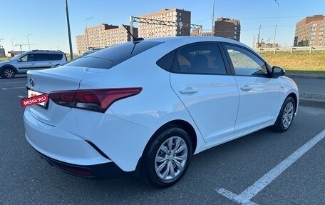 Hyundai Solaris II рестайлинг, 2021 год, 1 630 000 рублей, 8 фотография