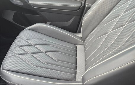 Volkswagen Tiguan II, 2023 год, 4 400 000 рублей, 11 фотография