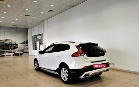 Volvo V40 Cross Country I, 2018 год, 1 695 000 рублей, 4 фотография