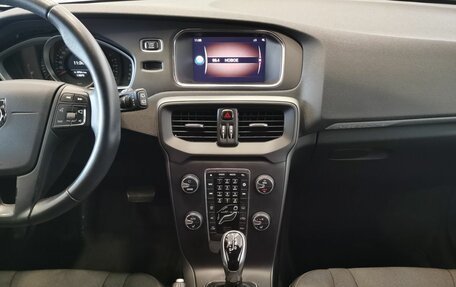 Volvo V40 Cross Country I, 2018 год, 1 695 000 рублей, 14 фотография