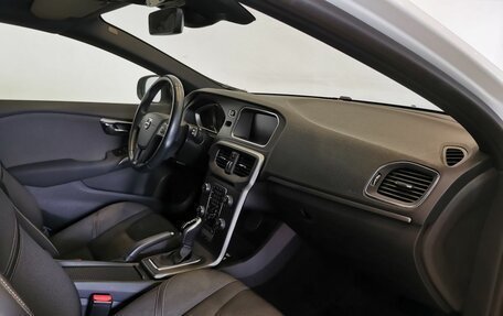 Volvo V40 Cross Country I, 2018 год, 1 695 000 рублей, 12 фотография