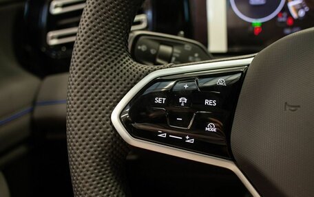 Volkswagen Tiguan, 2026 год, 4 750 000 рублей, 24 фотография