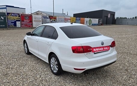 Volkswagen Jetta VI, 2013 год, 1 100 000 рублей, 3 фотография