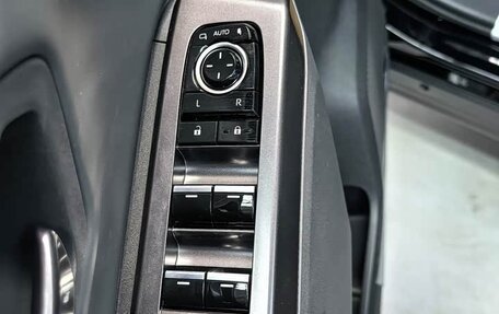 Toyota RAV4, 2026 год, 4 040 000 рублей, 16 фотография