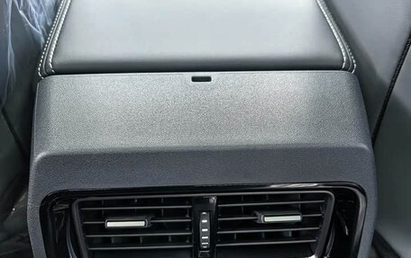 Toyota RAV4, 2026 год, 4 040 000 рублей, 19 фотография