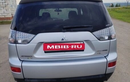 Mitsubishi Outlander III рестайлинг 3, 2006 год, 920 000 рублей, 4 фотография
