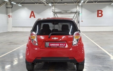 Chevrolet Spark III, 2011 год, 550 000 рублей, 7 фотография