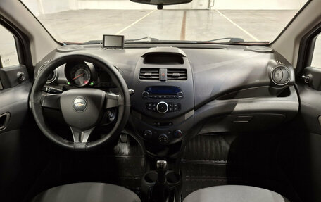 Chevrolet Spark III, 2011 год, 550 000 рублей, 17 фотография