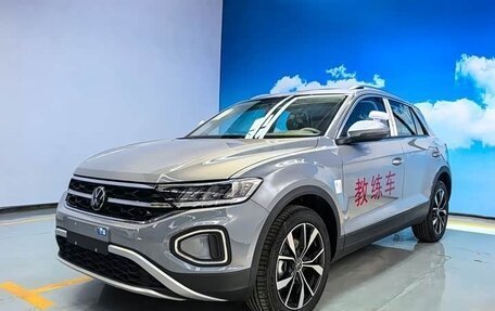 Volkswagen T-Roc I, 2026 год, 2 400 000 рублей, 1 фотография
