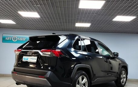 Toyota RAV4, 2020 год, 3 900 000 рублей, 5 фотография
