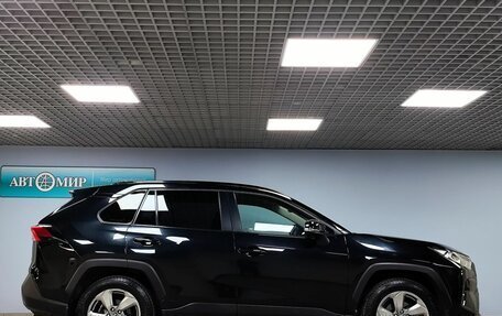 Toyota RAV4, 2020 год, 3 900 000 рублей, 4 фотография