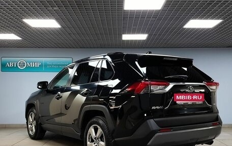 Toyota RAV4, 2020 год, 3 900 000 рублей, 7 фотография