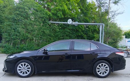 Toyota Camry, 2021 год, 2 950 000 рублей, 3 фотография