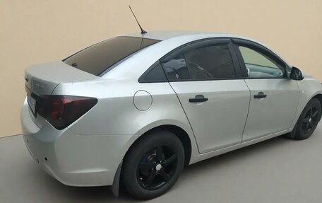 Chevrolet Cruze II, 2013 год, 735 000 рублей, 2 фотография