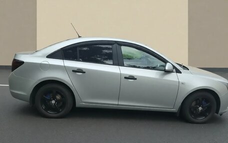 Chevrolet Cruze II, 2013 год, 735 000 рублей, 4 фотография