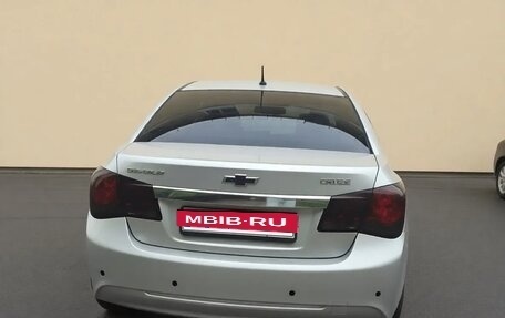 Chevrolet Cruze II, 2013 год, 735 000 рублей, 3 фотография