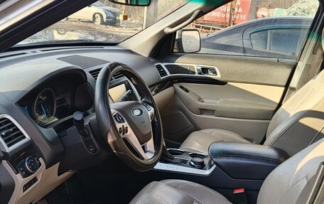 Ford Explorer VI, 2012 год, 1 250 000 рублей, 5 фотография