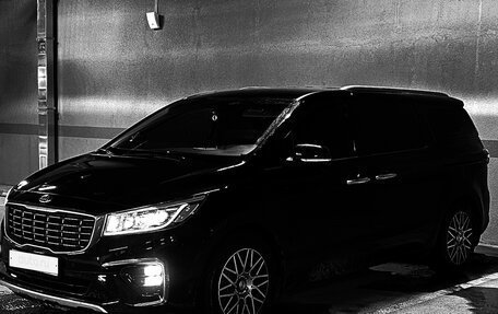 KIA Carnival III, 2019 год, 3 050 000 рублей, 16 фотография
