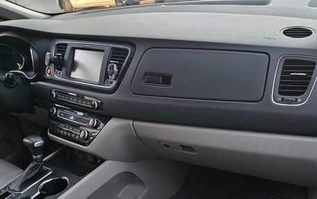 KIA Carnival III, 2019 год, 3 050 000 рублей, 7 фотография