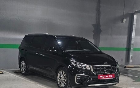 KIA Carnival III, 2019 год, 3 050 000 рублей, 13 фотография
