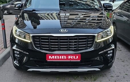 KIA Carnival III, 2019 год, 3 050 000 рублей, 11 фотография