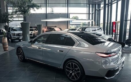 BMW 7 серия, 2022 год, 11 960 000 рублей, 8 фотография