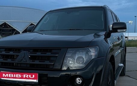 Mitsubishi Pajero IV, 2011 год, 1 950 000 рублей, 3 фотография