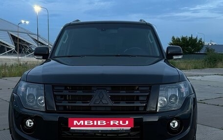 Mitsubishi Pajero IV, 2011 год, 1 950 000 рублей, 4 фотография
