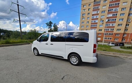 Peugeot Traveller I, 2018 год, 2 800 000 рублей, 4 фотография