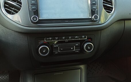Volkswagen Tiguan I, 2012 год, 990 000 рублей, 12 фотография