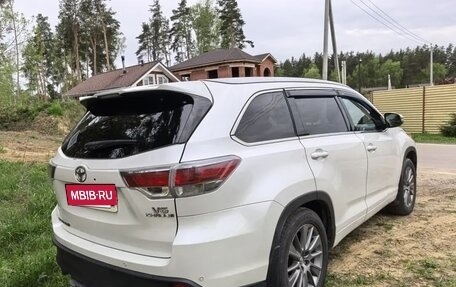 Toyota Highlander III, 2015 год, 2 750 000 рублей, 7 фотография