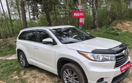 Toyota Highlander III, 2015 год, 2 750 000 рублей, 9 фотография