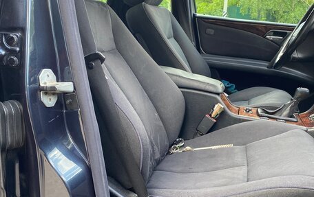 Mercedes-Benz E-Класс, 1998 год, 695 000 рублей, 11 фотография